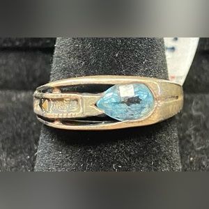 SILVER .925 VINTAGE FANCY WITH AQUA MARINE STONE WOMEN RING SIZE 7.5